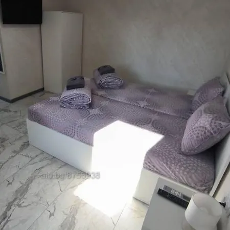 студио ава 1 Apartamento Sliven